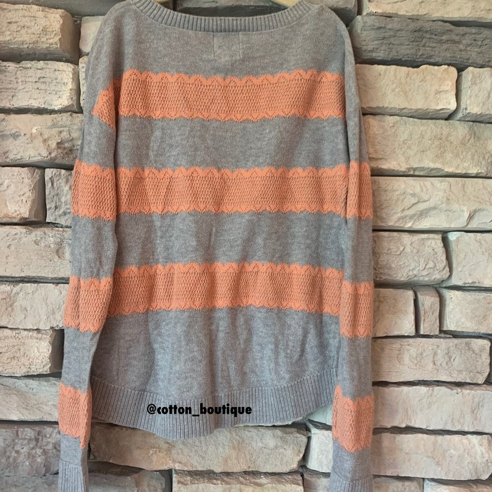 Sweater - Picture 2 of 3